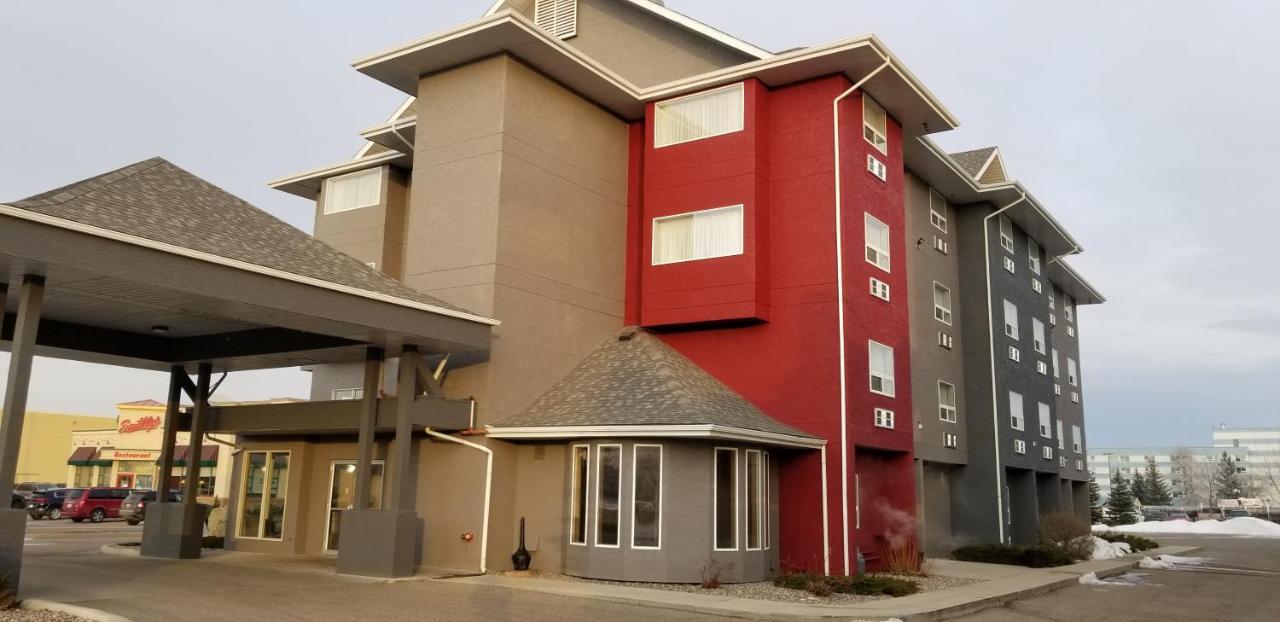 Surestay Plus Hotel By Best Western Lethbridge Exterior photo